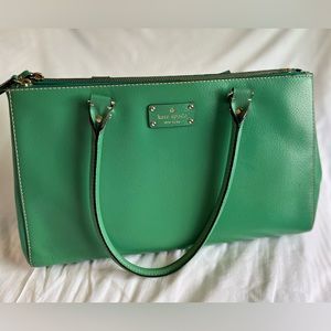 kate spade kelly green multi pocket tote (12” wide x 10” tall x 4 inch deep)